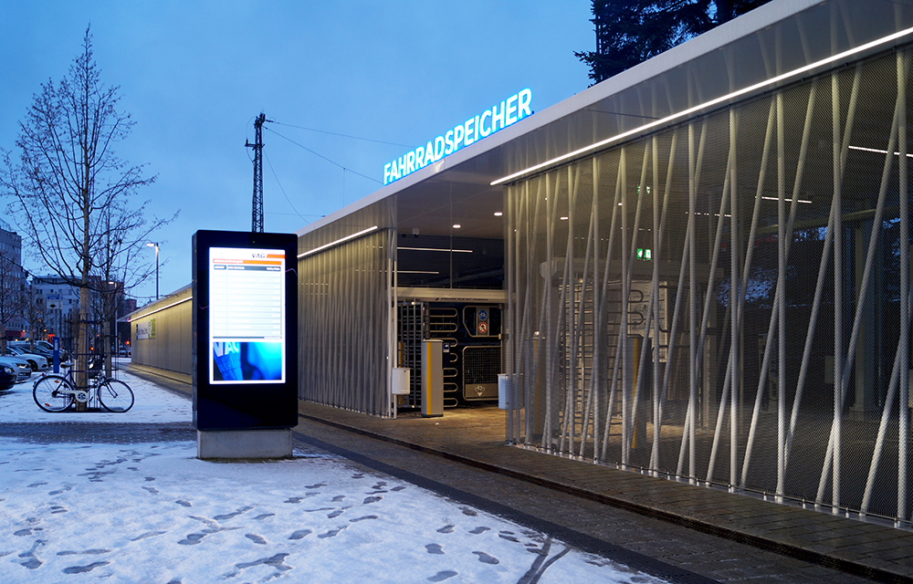 Beleuchtung Fahrradparkhaus Hauptbahnhof Nürnberg